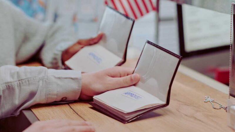 La Guía Definitiva 2026: ¿Qué es una Carta Laboral para Visa y Cómo Redactarla con Éxito?